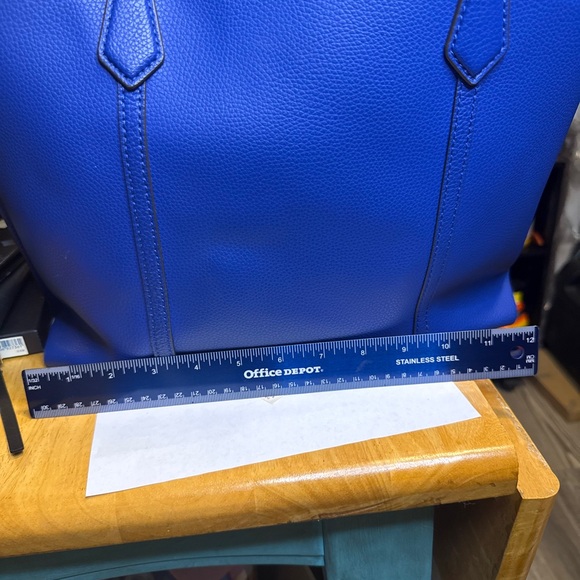 Tory Burch Electric Blue Pebbled Leather Tote - Picture 6 of 7